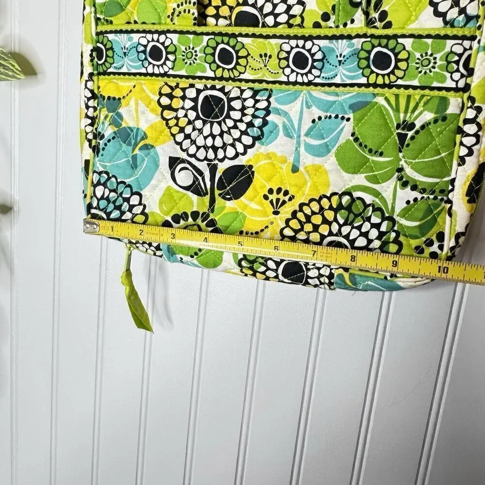 VERA BRADLEY Lime's Limes Up Good Book Bible Cover Floral Green Yellow Teal